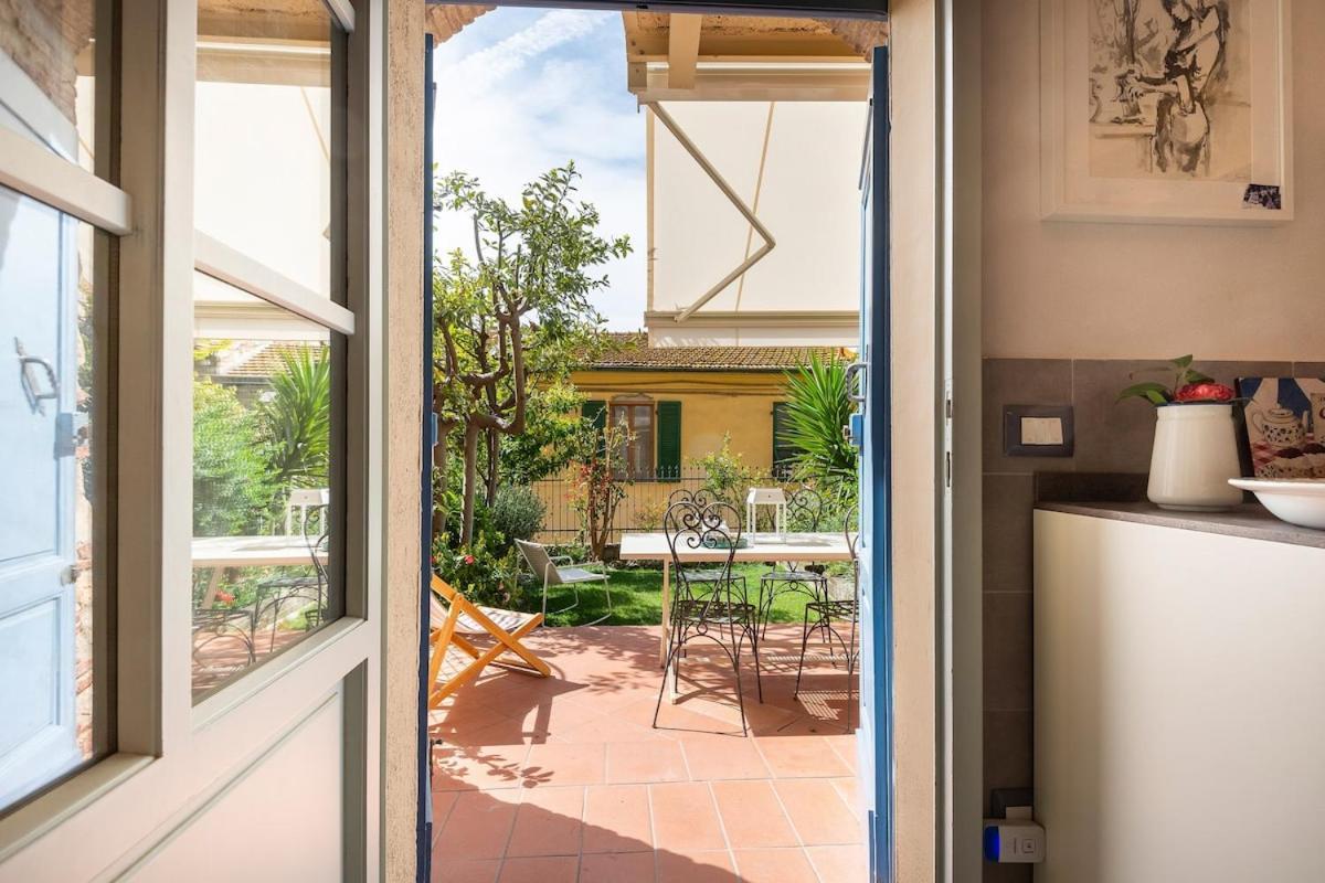 La Casa Nel Castello E Il Giardino Segreto Villa Суверето Екстериор снимка