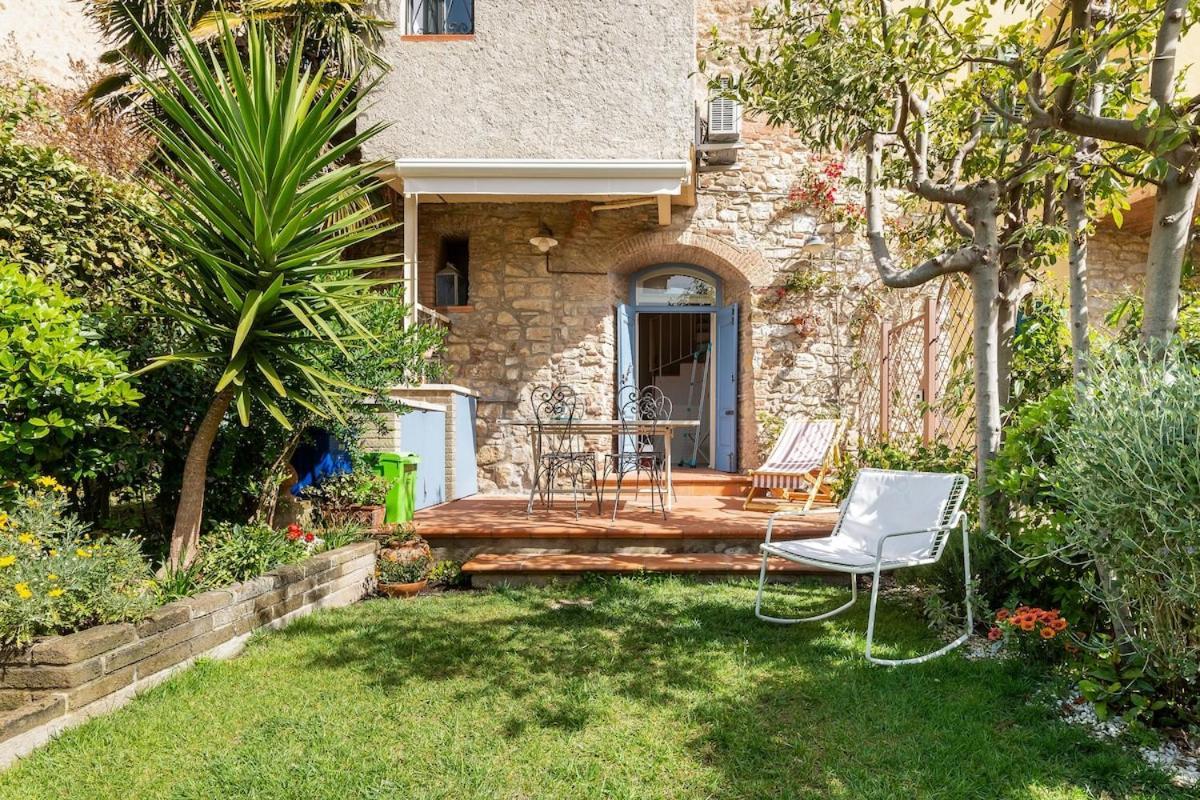 La Casa Nel Castello E Il Giardino Segreto Villa Суверето Екстериор снимка
